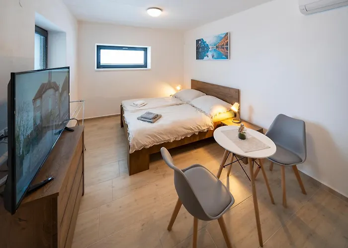 V Soukromi V Sachu Landhuis