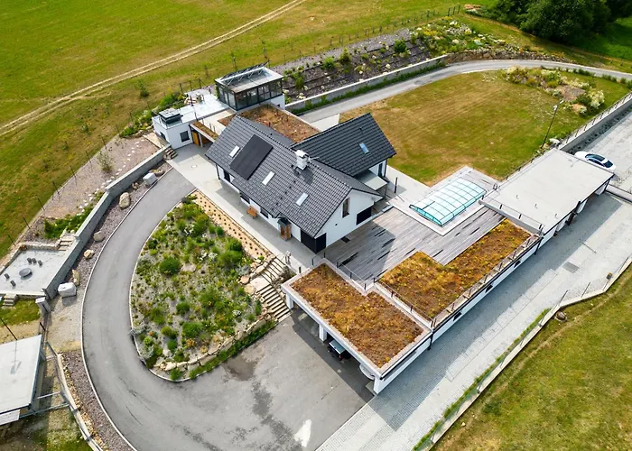 Landhuis V Soukromi V Sachu Volfirov